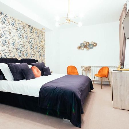 Liane Boutique Hotel Campulung Moldovenesc Ngoại thất bức ảnh