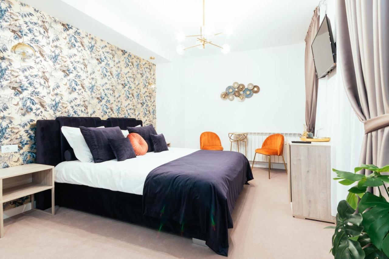 Liane Boutique Hotel Campulung Moldovenesc Ngoại thất bức ảnh