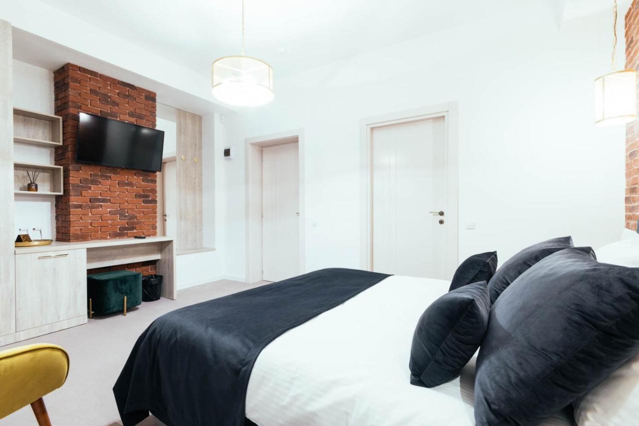 Liane Boutique Hotel Campulung Moldovenesc Ngoại thất bức ảnh