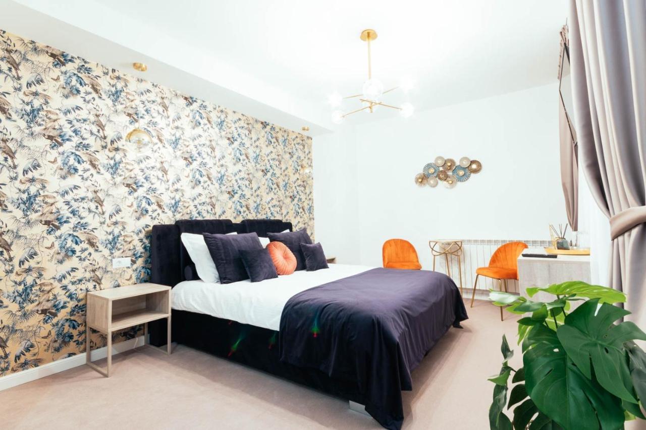 Liane Boutique Hotel Campulung Moldovenesc Ngoại thất bức ảnh