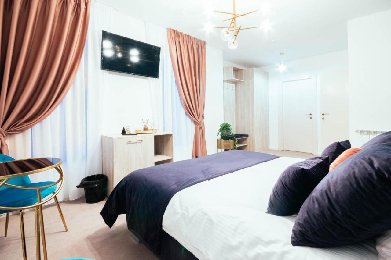 Liane Boutique Hotel Campulung Moldovenesc Ngoại thất bức ảnh