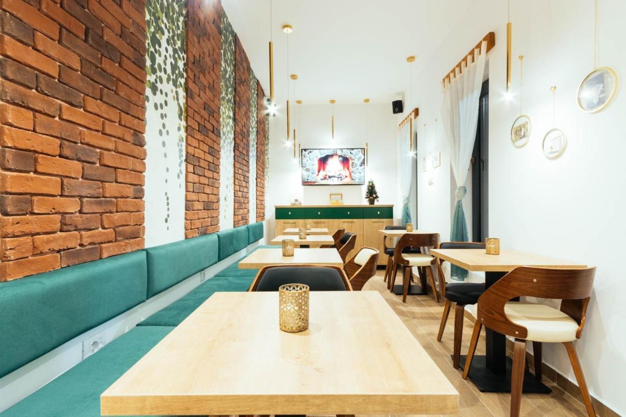 Liane Boutique Hotel Campulung Moldovenesc Ngoại thất bức ảnh