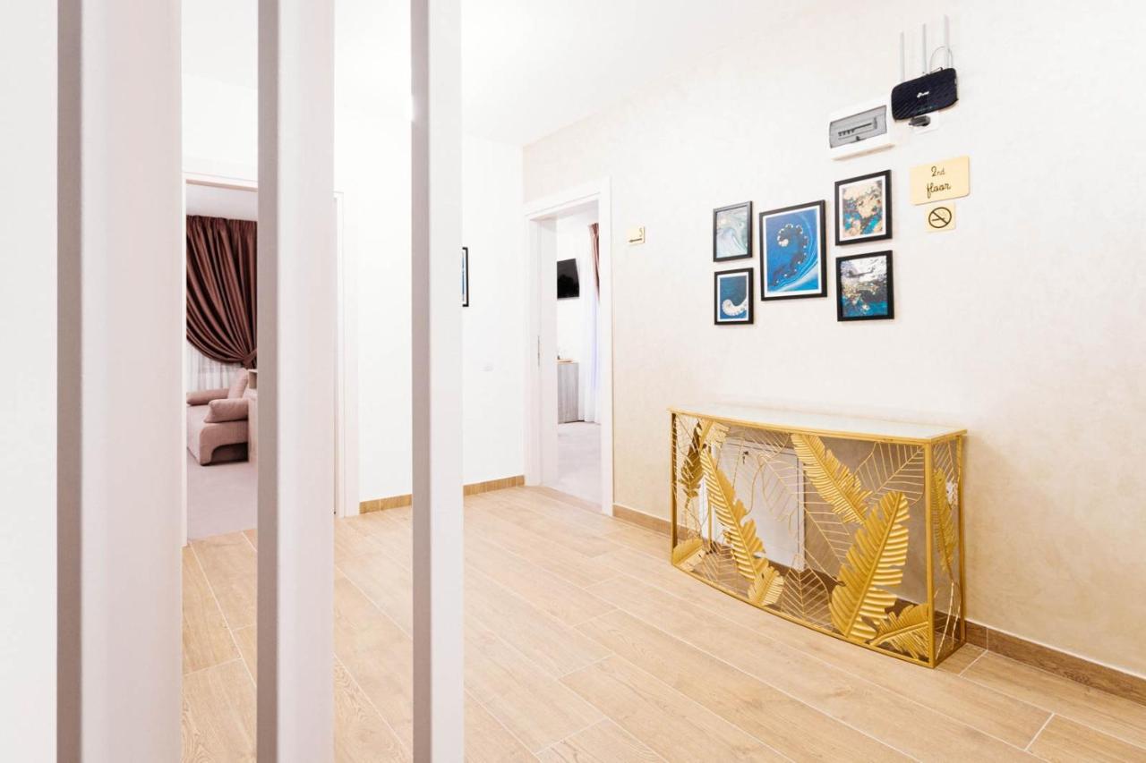 Liane Boutique Hotel Campulung Moldovenesc Ngoại thất bức ảnh