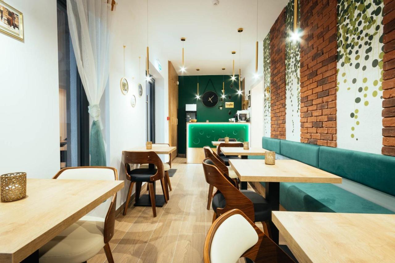 Liane Boutique Hotel Campulung Moldovenesc Ngoại thất bức ảnh