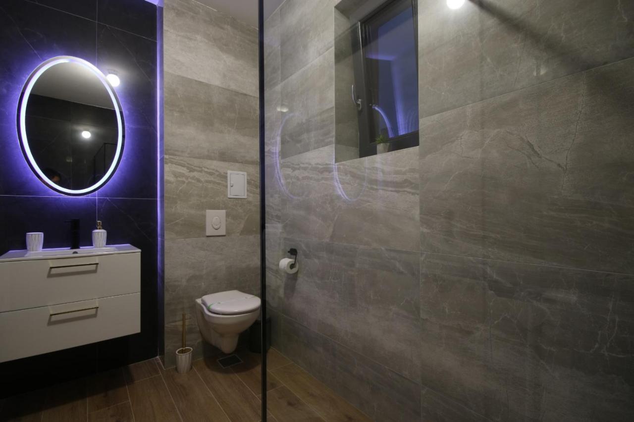 Liane Boutique Hotel Campulung Moldovenesc Ngoại thất bức ảnh